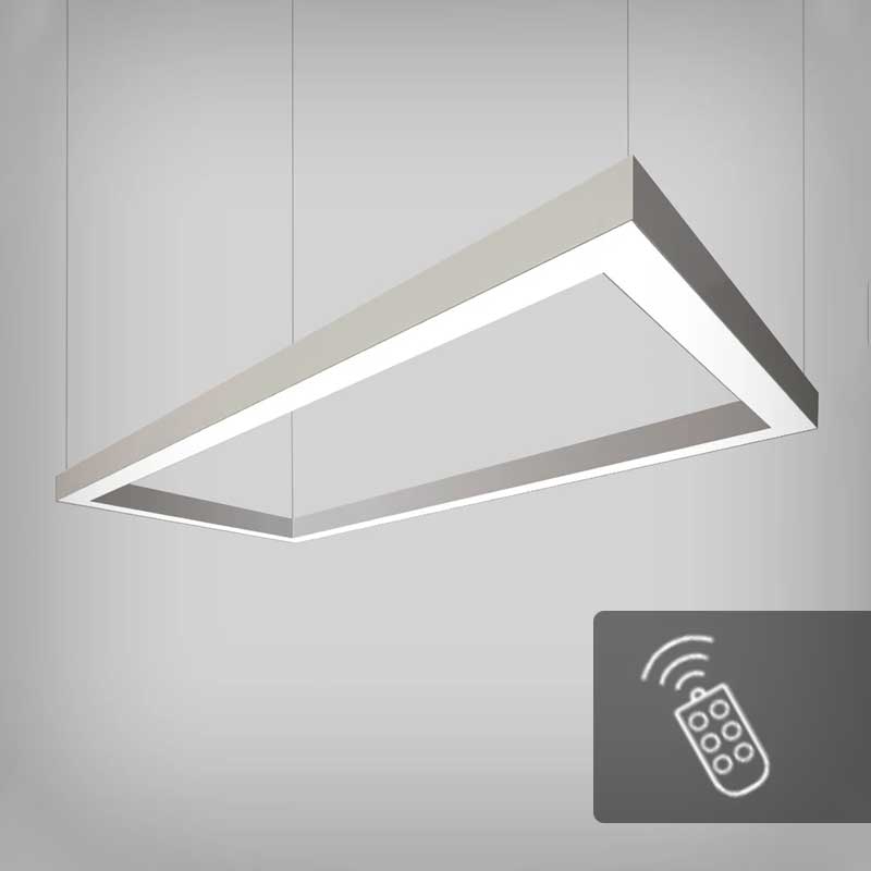 5 cm cube pendant liner with remote control 2 چراغ آویز LED مستطیلی با طراحی مدرن و خطوط تمیز، انتخابی شیک و کاربردی برای فضاهای حرفه‌ای و دکوراتیو محسوب می‌شود. این محصول با بهره‌گیری از لنز مات ضد تابش ۴ اینچی، نوری شفاف، یکنواخت و بدون خیرگی در فضا منتشر می‌کند. قابلیت نوردهی به‌صورت مستقیم و غیرمستقیم باعث می‌شود هم عملکرد فنی مناسب در روشنایی محیط داشته باشد، و هم جلوه‌ی بصری ملایم‌تری برای دکوراسیون فراهم گردد. طراحی بدنه از آلومینیوم با رنگ‌های سفید، مشکی، نقره‌ای یا سفارشی باعث می‌شود به راحتی با هر سبک داخلی هماهنگ شود. از نظر فنی، این چراغ با دمای رنگ قابل انتخاب (۳۰۰۰K تا ۵۰۰۰K)، شاخص نمود رنگ استاندارد ۸۰ و آپشن ۹۰ CRI، تنظیم نور ۰-۱۰ ولت و امکان کنترل بی‌سیم یا بلوتوثی ارائه می‌شود. قابلیت تنظیم نور ثابت یا RGBW از ویژگی‌های برجسته این محصول است که امکان شخصی‌سازی و ایجاد جلوه‌های نوری خاص را فراهم می‌سازد. همچنین با طول عمر متوسط ۶۰,۰۰۰ ساعت و پشتیبانی از ولتاژ ورودی گسترده ۱۲۰ تا ۲۷۷ ولت، این چراغ، بهره‌وری بالا در مصرف انرژی و دوام بی‌نظیر را در کنار طراحی مینیمال ارائه می‌دهد. این چراغ آویز در سه سایز مختلف (۸، ۱۰، و ۱۲ فوت) تولید می‌شود و برای نصب در فضاهایی نظیر دفاتر اداری، کلاس‌ها، اتاق‌های کنفرانس، فروشگاه‌ها، موزه‌ها، هتل‌ها و رستوران‌ها ایده‌آل است. طراحی آن در ایتالیا شکل گرفته و در ایالات متحده توسعه یافته تا ترکیبی از زیبایی اروپایی و تکنولوژی روز آمریکایی را در یک محصول روشنایی ارائه دهد. اگر به دنبال خلق فضایی حرفه‌ای، جذاب و قابل کنترل در روشنایی هستید، این چراغ آویز مستطیلی می‌تواند نقطه‌ی تمرکز روشنایی پروژه شما باشد. درباره این امکانات این محصول بیشتر بدانیدآموزش استفاده از امکانات این محصول راهنمای نصب 2