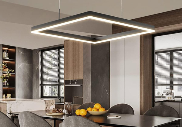 Data-liner-cube-02 Data liner cube 02 4 چراغ آویز LED مستطیلی با طراحی مدرن و خطوط تمیز، انتخابی شیک و کاربردی برای فضاهای حرفهای و دکوراتیو محسوب میشود. این محصول با بهرهگیری از لنز مات ضد تابش ۴ اینچی، نوری شفاف، یکنواخت و بدون خیرگی در فضا منتشر میکند. قابلیت نوردهی بهصورت مستقیم و غیرمستقیم باعث میشود هم عملکرد فنی مناسب در روشنایی محیط داشته باشد، و هم جلوهی بصری ملایمتری برای دکوراسیون فراهم گردد. طراحی بدنه از آلومینیوم با رنگهای سفید، مشکی، نقرهای یا سفارشی باعث میشود به راحتی با هر سبک داخلی هماهنگ شود. از نظر فنی، این چراغ با دمای رنگ قابل انتخاب (۳۰۰۰K تا ۵۰۰۰K)، شاخص نمود رنگ استاندارد ۸۰ و آپشن ۹۰ CRI، تنظیم نور ۰-۱۰ ولت و امکان کنترل بیسیم یا بلوتوثی ارائه میشود. قابلیت تنظیم نور ثابت یا RGBW از ویژگیهای برجسته این محصول است که امکان شخصیسازی و ایجاد جلوههای نوری خاص را فراهم میسازد. همچنین با طول عمر متوسط ۶۰,۰۰۰ ساعت و پشتیبانی از ولتاژ ورودی گسترده ۱۲۰ تا ۲۷۷ ولت، این چراغ، بهرهوری بالا در مصرف انرژی و دوام بینظیر را در کنار طراحی مینیمال ارائه میدهد. این چراغ آویز در سه سایز مختلف (۸، ۱۰، و ۱۲ فوت) تولید میشود و برای نصب در فضاهایی نظیر دفاتر اداری، کلاسها، اتاقهای کنفرانس، فروشگاهها، موزهها، هتلها و رستورانها ایدهآل است. طراحی آن در ایتالیا شکل گرفته و در ایالات متحده توسعه یافته تا ترکیبی از زیبایی اروپایی و تکنولوژی روز آمریکایی را در یک محصول روشنایی ارائه دهد. اگر به دنبال خلق فضایی حرفهای، جذاب و قابل کنترل در روشنایی هستید، این چراغ آویز مستطیلی میتواند نقطهی تمرکز روشنایی پروژه شما باشد. درباره این امکانات این محصول بیشتر بدانیدآموزش استفاده از امکانات این محصول راهنمای نصب 4