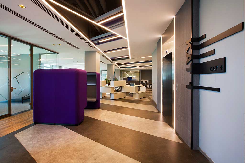 The-new-generation-of-cornices-and-its-impact-on-modern-decorationa3 لاینر توکار