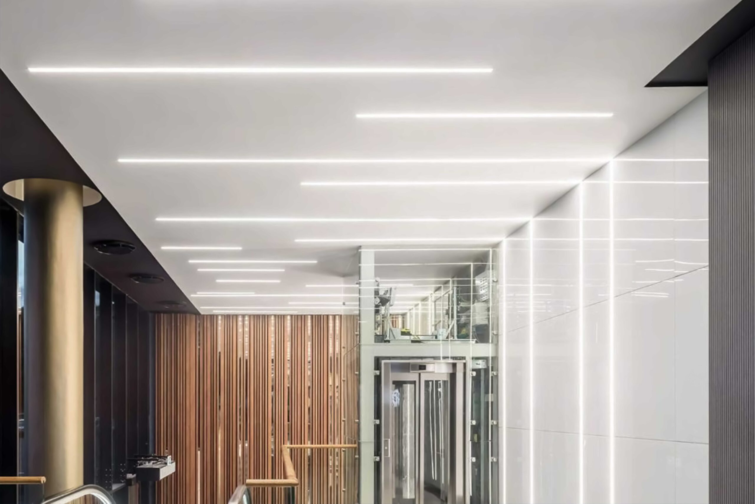 Four-centimeter-surface-light-line-04 لاینر روکار خطی