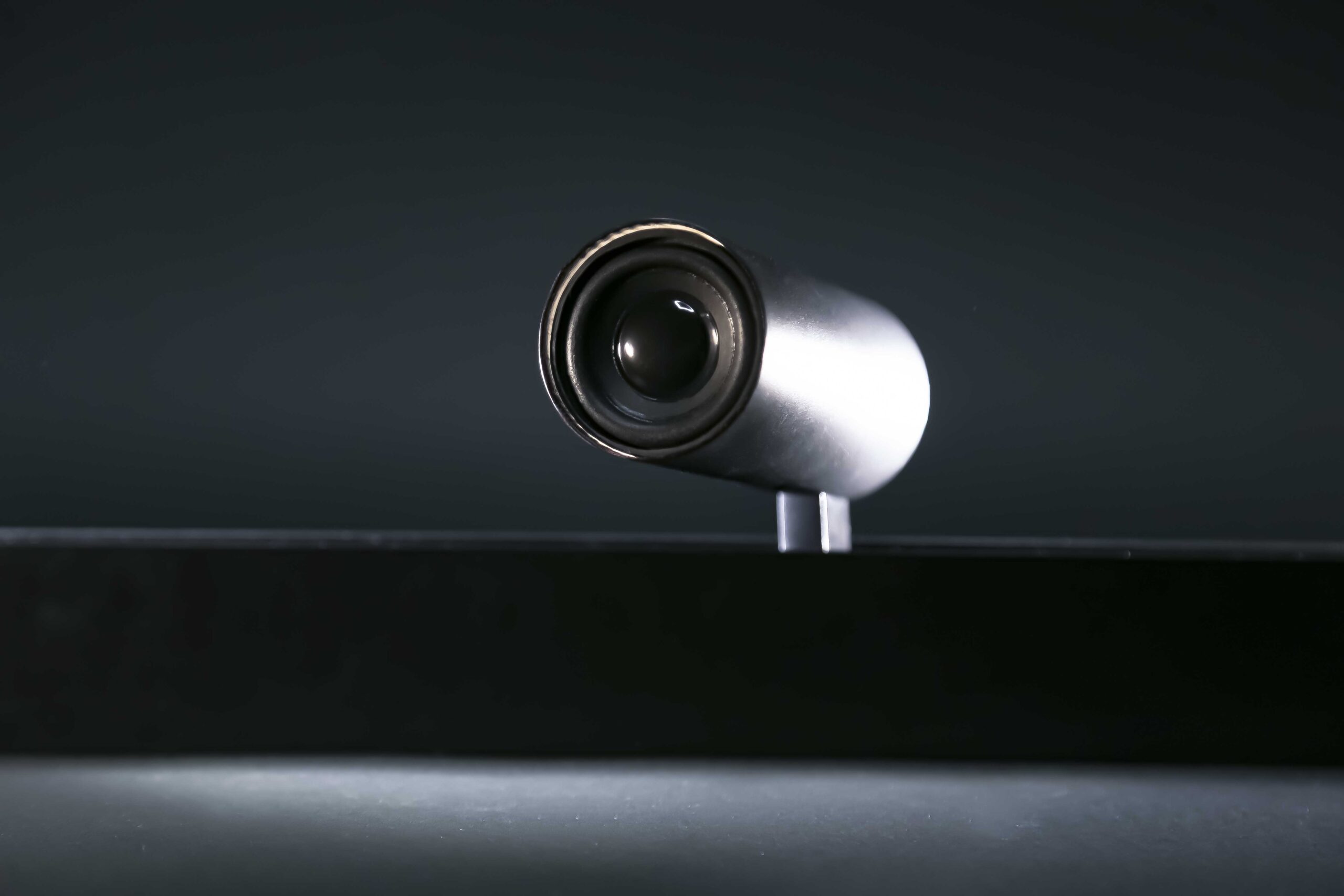 Types-of-magnetic-lights-07 اسپیکر مگنتی